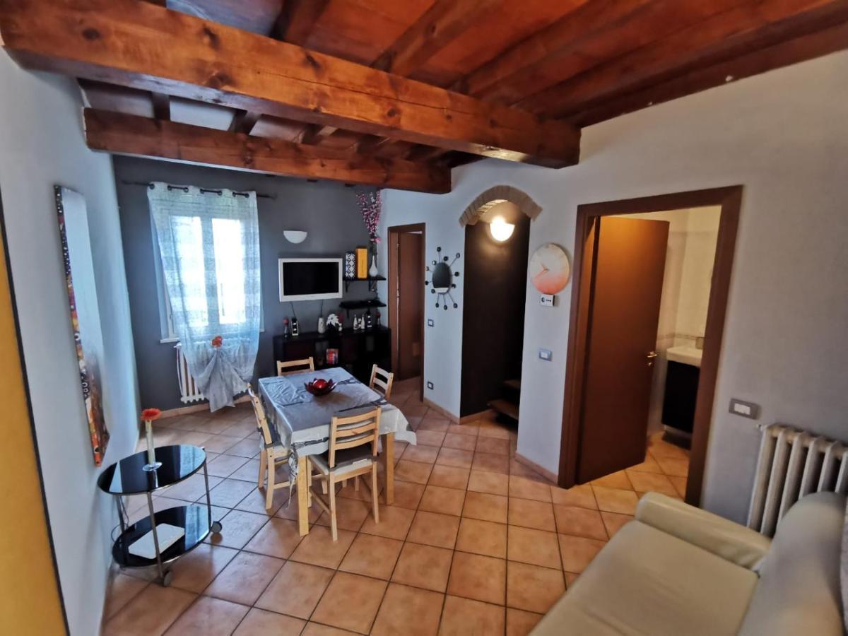 Apartment In The City Center With Self Check-In Parma Zewnętrze zdjęcie